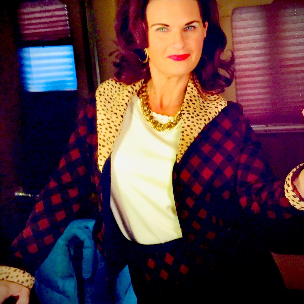 Lady-Like (a Poshmark Thrift Shop) - Picture 10 of 16
